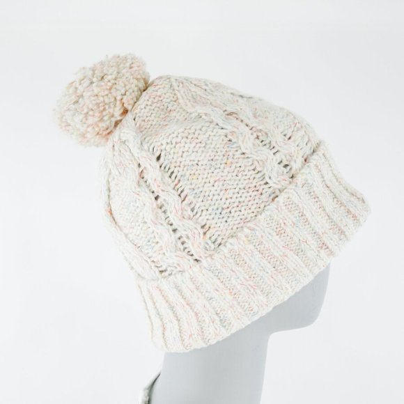 *NWT* Chunk Cable Knit Pom Pom Hat